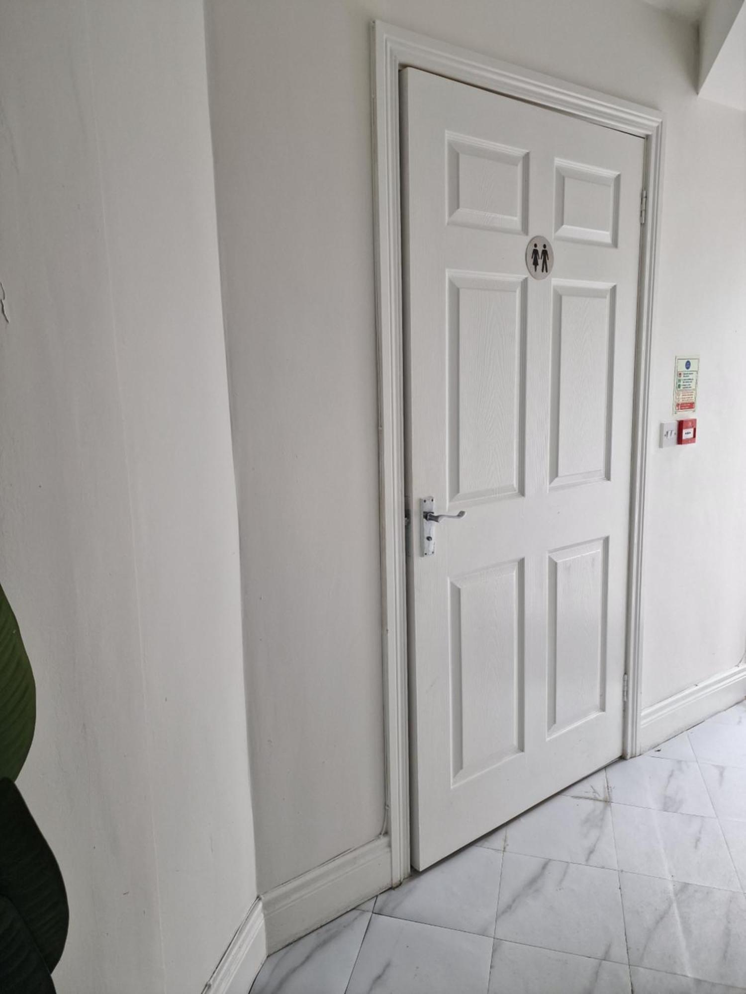 Auberge de jeunesse Aunty Katie'S House, Ni Tourist Board Certified & Located On The Main Oldpark Road To Belfast, With Free Continental Breakfast & Free Ultra Fast Sky Internet, Free Sky Sports & Free Sky Cinema, Self-Check In After 10Pm Gmt Extérieur photo